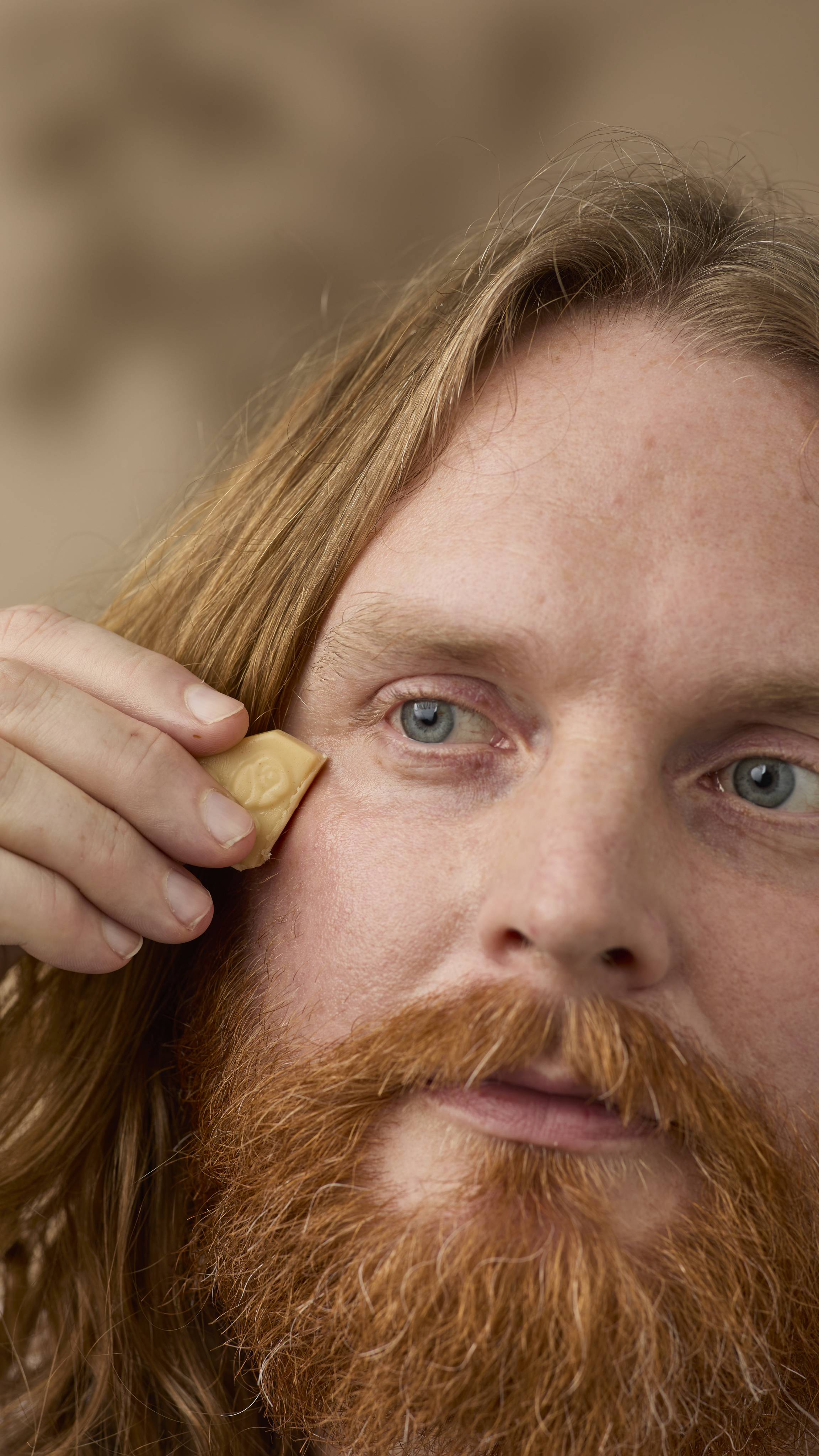 F17559C8-39F1-99A8-158D-BE684A121DD7